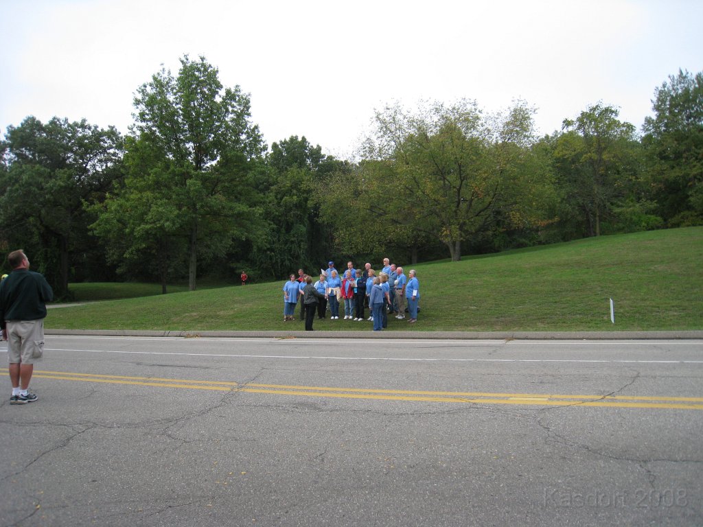 Kensington Challenge 15K 2008-09 016.jpg - The Star Spangled Banner being sung before the start.